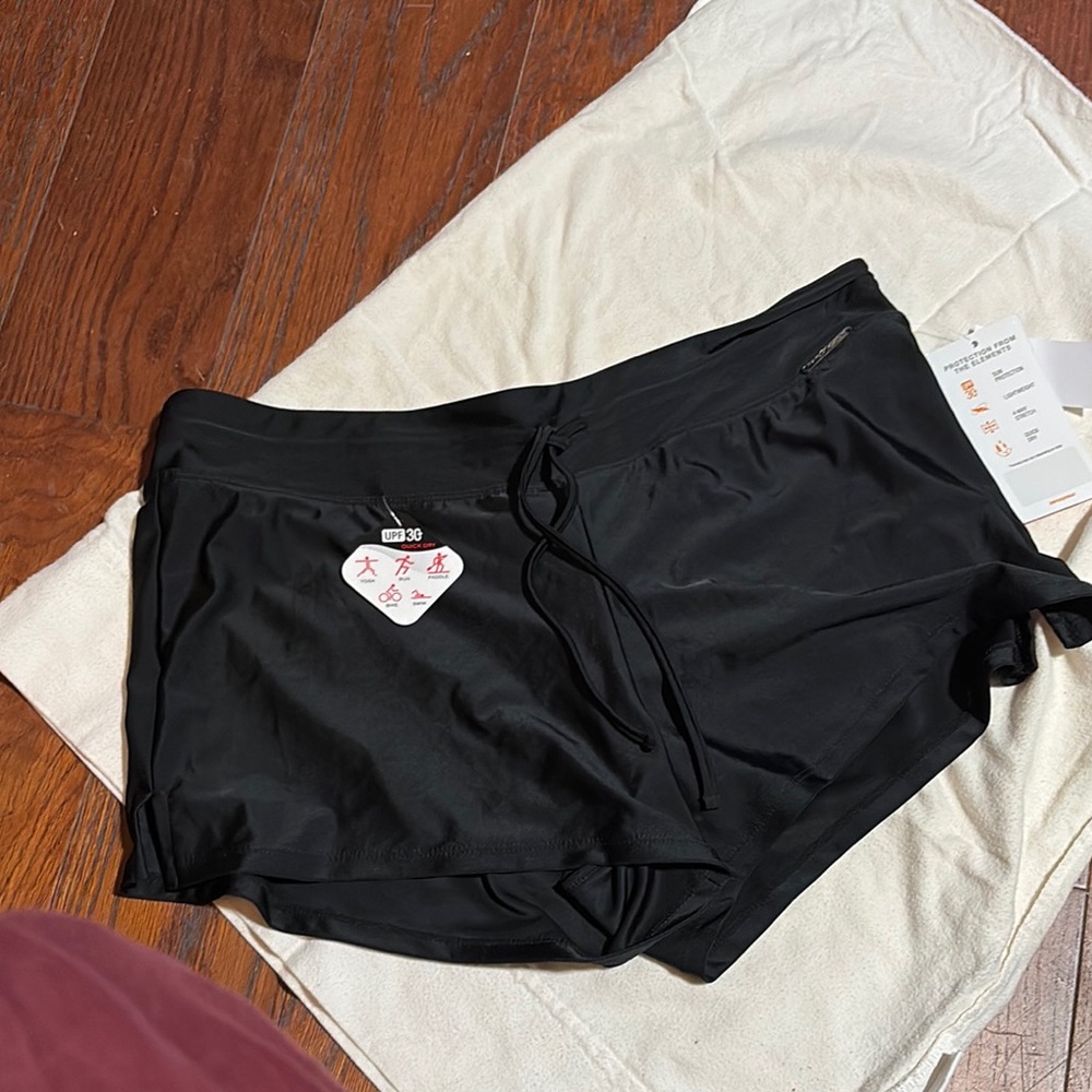 ZeroXposur Women's Black Athletic Shorts